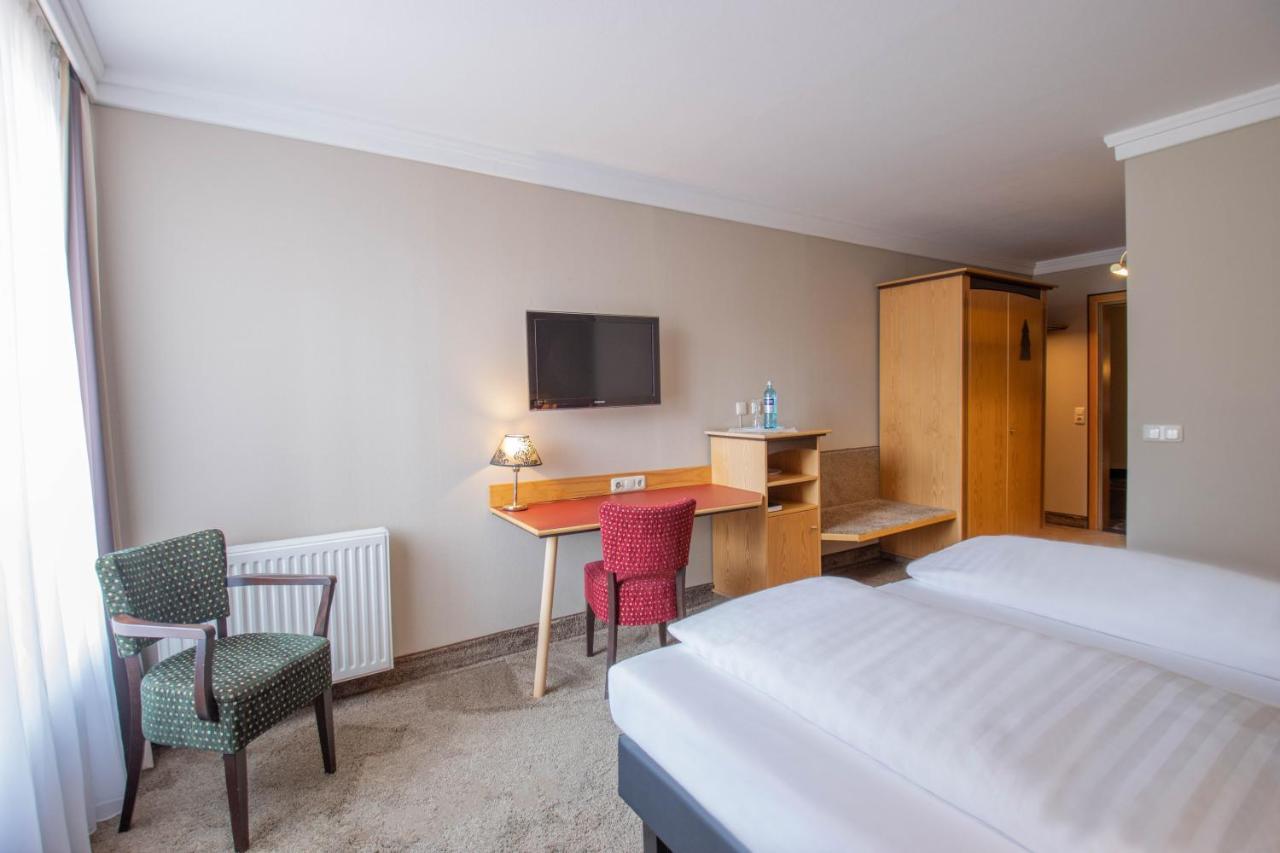 Hotel Tanne Ilmenau Ngoại thất bức ảnh
