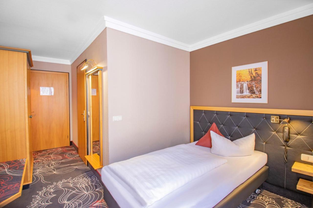Hotel Tanne Ilmenau Ngoại thất bức ảnh